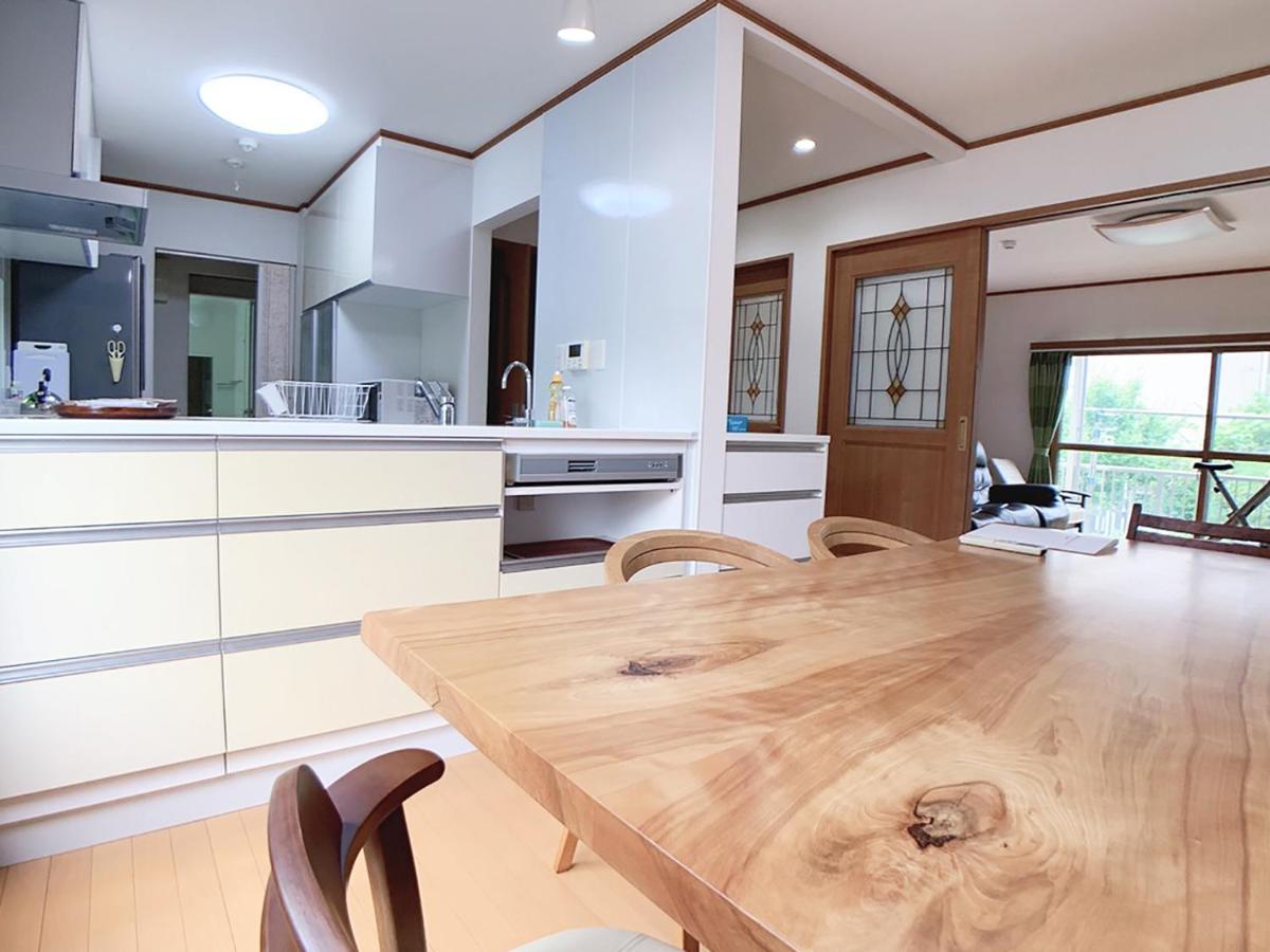 Itsukaichi First Villa Hiroshima Buitenkant foto